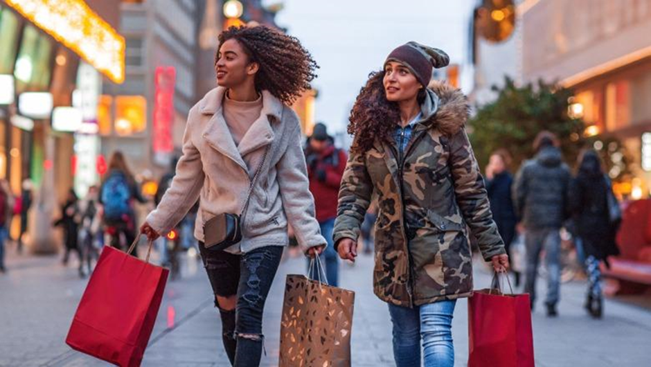 How Holiday Discounts Could Leave You Spending More